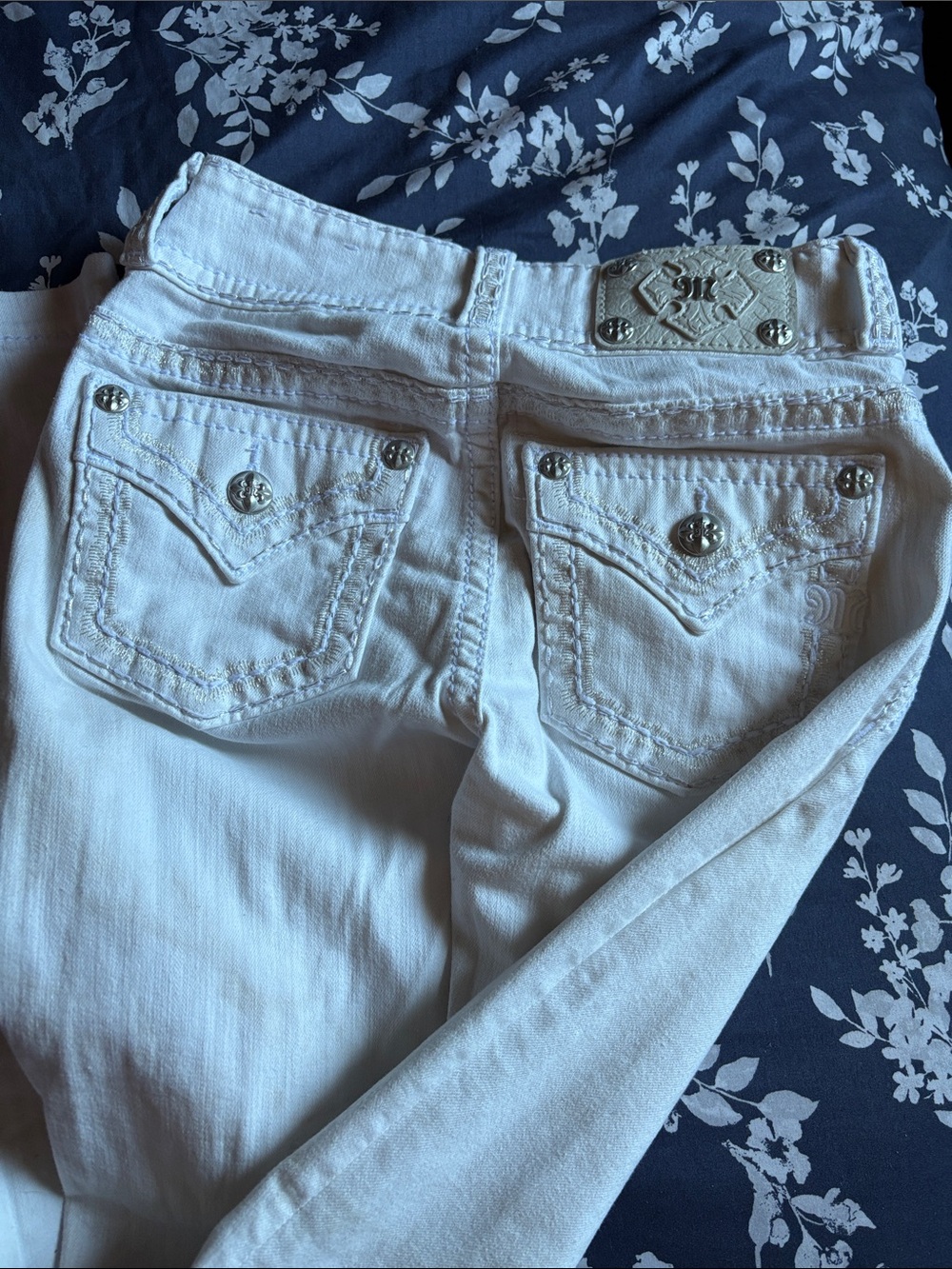 Miss Me White flare Jeans - Picture 3 of 7
